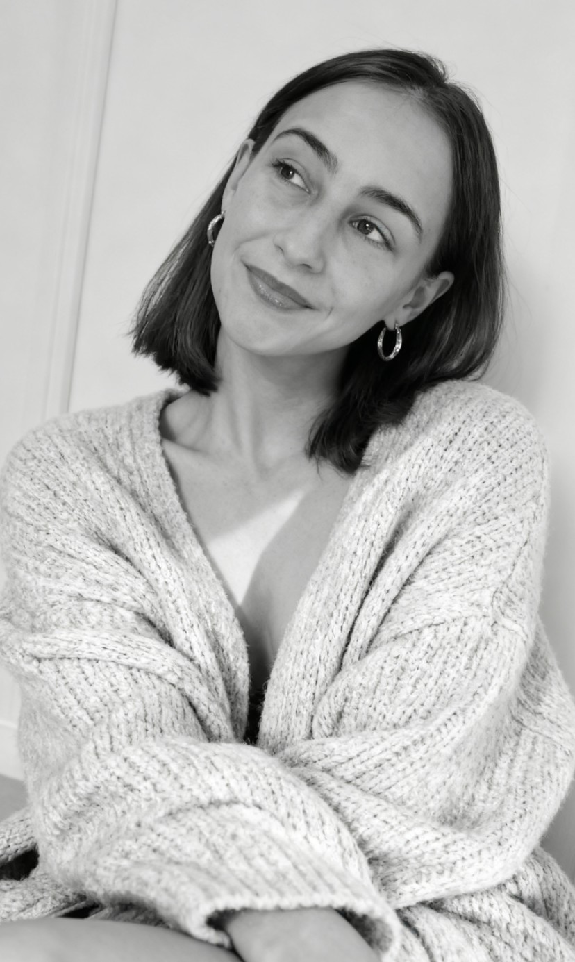 Portrait de Manon Bouillot, créatrice d’Entre Corps et Racines